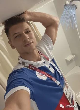 主裁判的哨 主裁判的哨