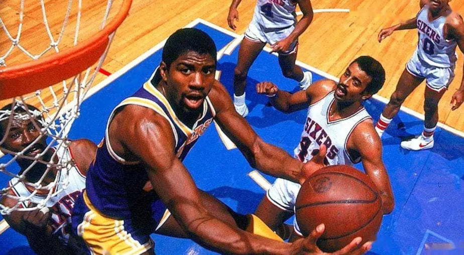 广厦无疑将 广厦无疑将